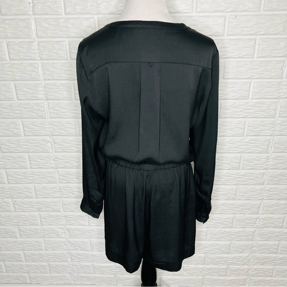 ANN TAYLOR LOFT Black Long Sleeve Button Up Shorts Romper One Piece Size M - Picture 3 of 8